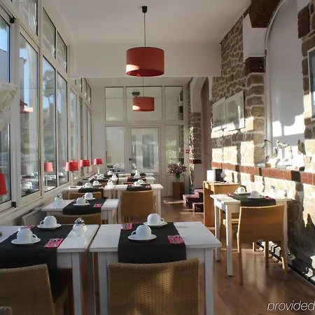 Le Saint Pierre - Demeures & Chateaux , Отель 3*