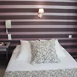 Le Saint Pierre, Hotel