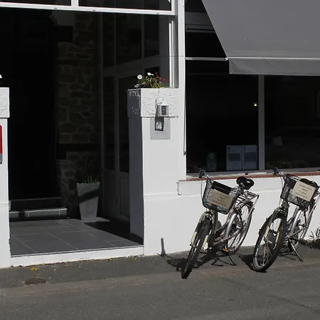 Hotell Le Saint Pierre - Demeures & Chateaux ,